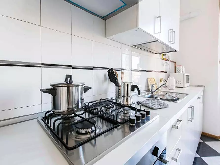 Immagine 30 di Camera in affitto  in Viale Edoardo Jenner64 a Milano