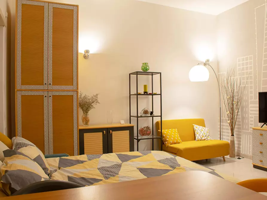 Immagine 11 di Appartamento in affitto  in Via Albano74 a Roma