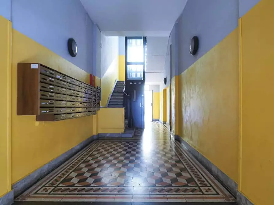 Immagine 22 di Appartamento in affitto  in Via Melzo16 a Milano