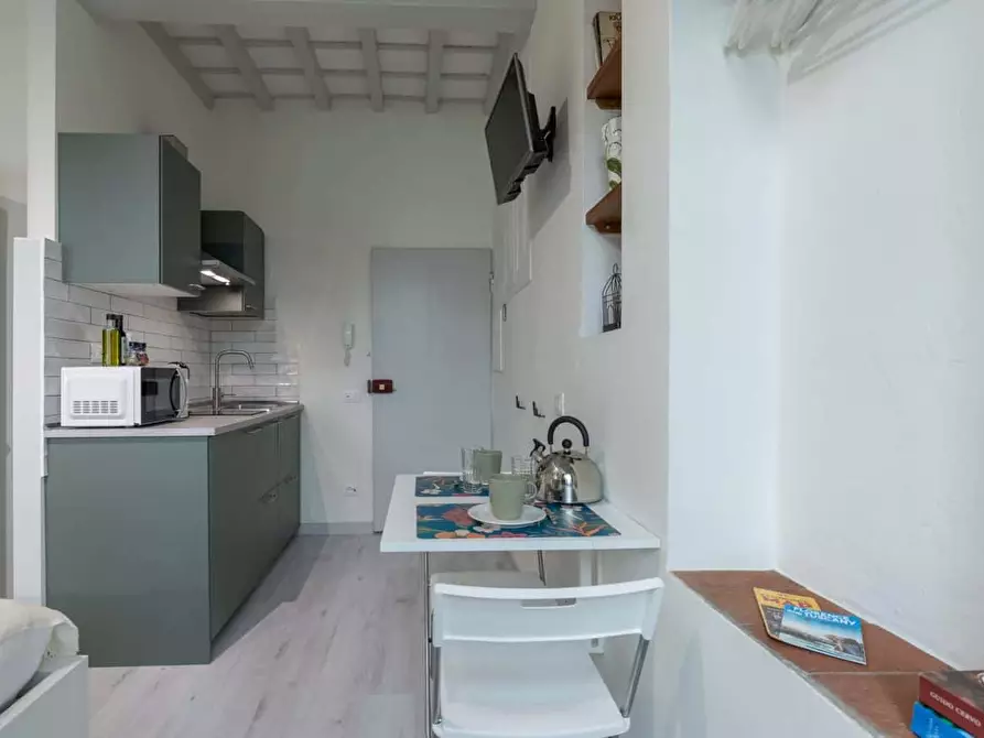 Immagine 16 di Appartamento in affitto  in Via del Campuccio11 a Firenze