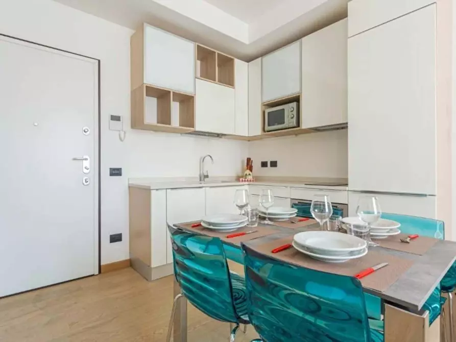 Immagine 8 di Appartamento in affitto  in Via Carlo Farini82 a Milano