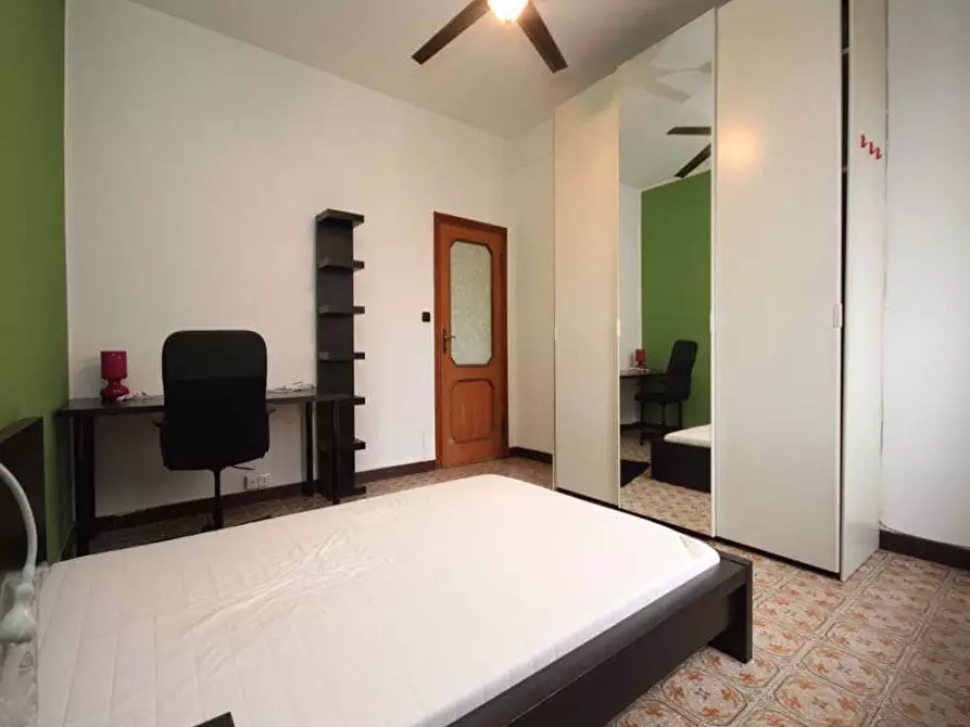 Immagine 5 di Camera in affitto  in Via Sebastiano Veniero38 a Milano