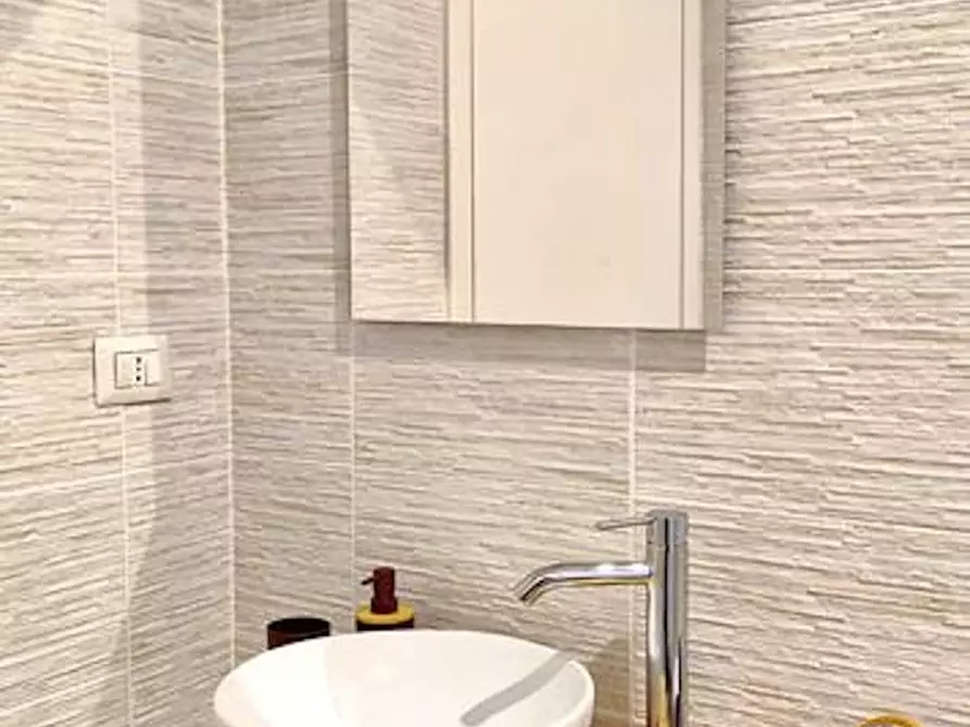 Immagine 8 di Appartamento in affitto  in Via Cadore a Milano