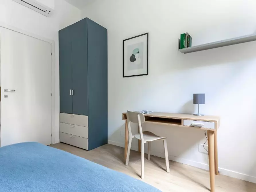 Immagine 3 di Camera in affitto  in Via Maniago2 a Milano