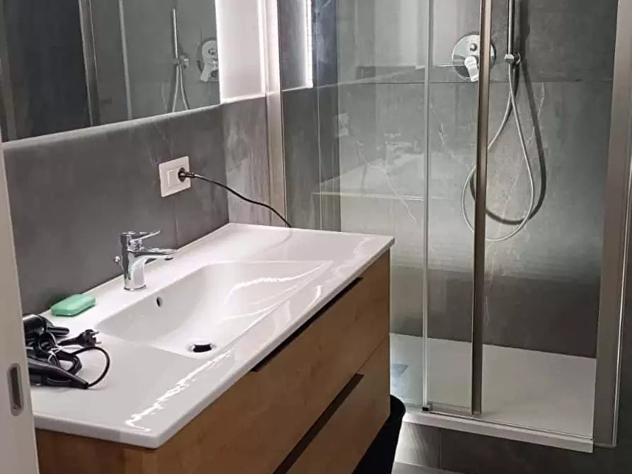 Immagine 16 di Camera in affitto  in Via Paullo4 a Milano