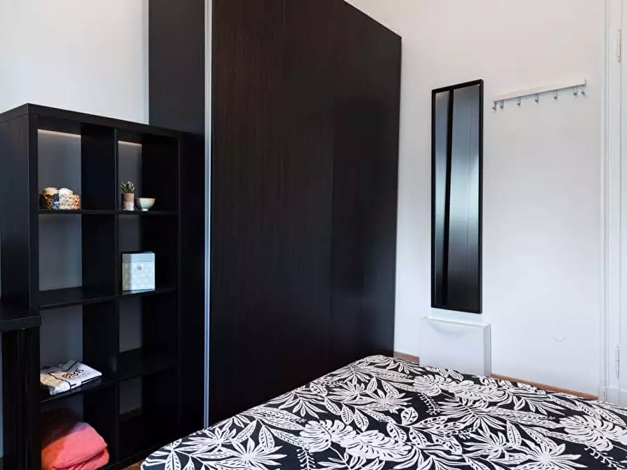 Immagine 3 di Camera in affitto  in Via Francesco Petrarca2 a Milano