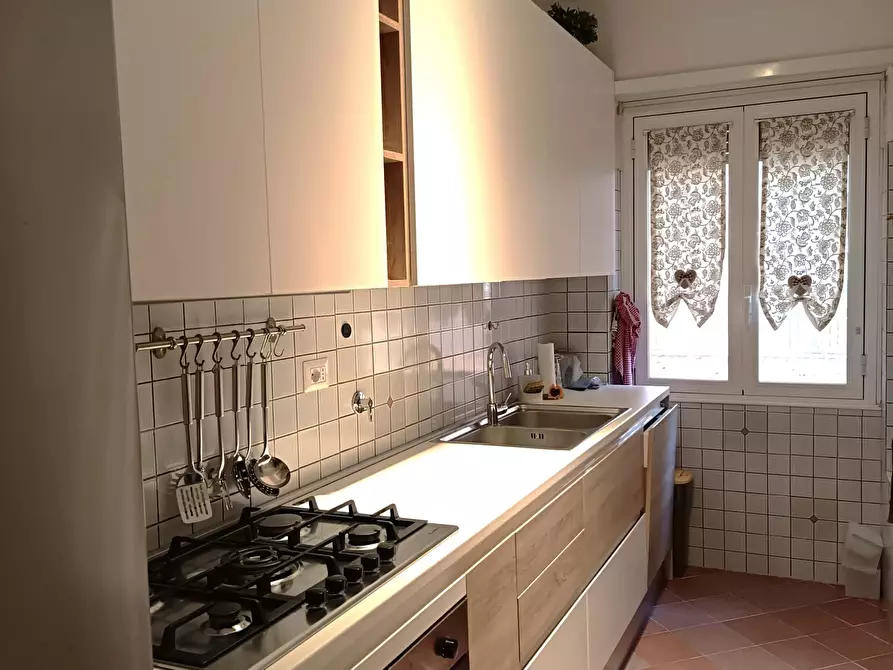 Immagine 4 di Appartamento in affitto  in Via Calpurnio Pisone96 a Roma