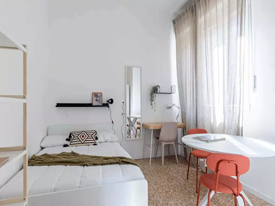 Immagine 1 di Camera in affitto  in Viale Carlo Espinasse10 a Milano