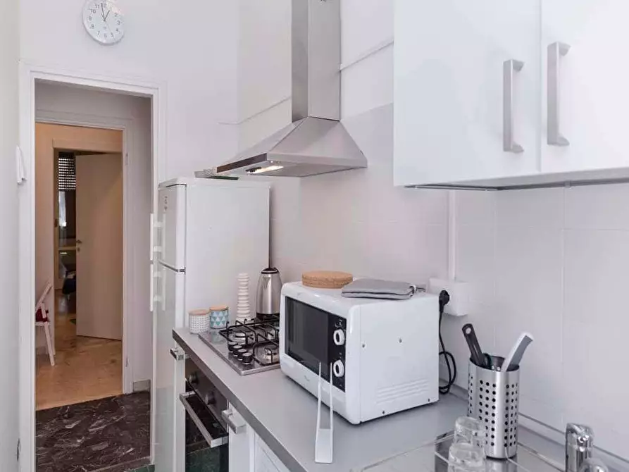 Immagine 15 di Camera in affitto  in Via Cosseria1 a Milano