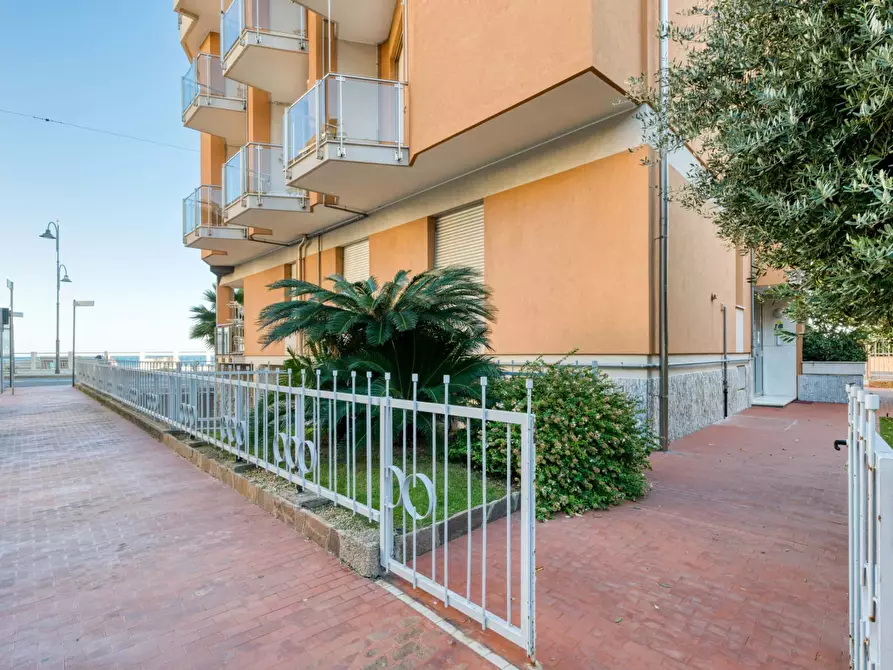 Immagine 23 di Appartamento in affitto  in Via Pisa1 a Albenga
