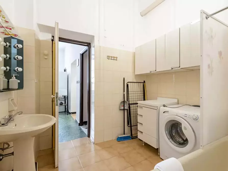 Immagine 18 di Appartamento in affitto  in Piazza Inferiore del Roso6 a Genova