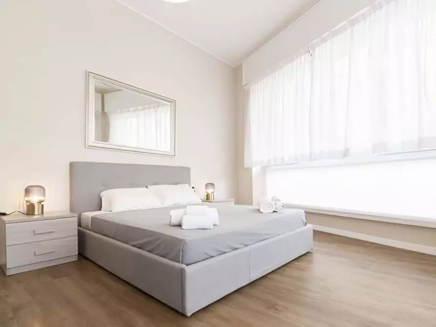 Immagine 11 di Appartamento in affitto  in Via Santa Maria Valle1 a Milano