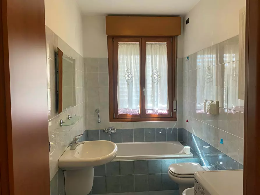 Immagine 7 di Appartamento in affitto  in Via Monte Rosa a Rozzano