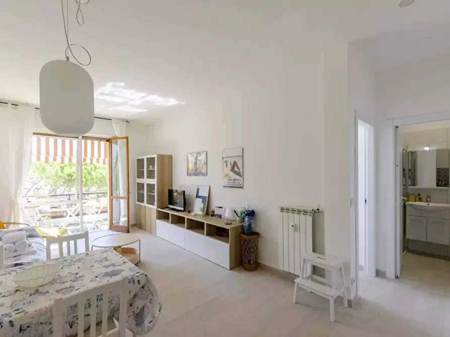 Immagine 17 di Appartamento in affitto  in Viale Privato dei Lauri12 a Rapallo
