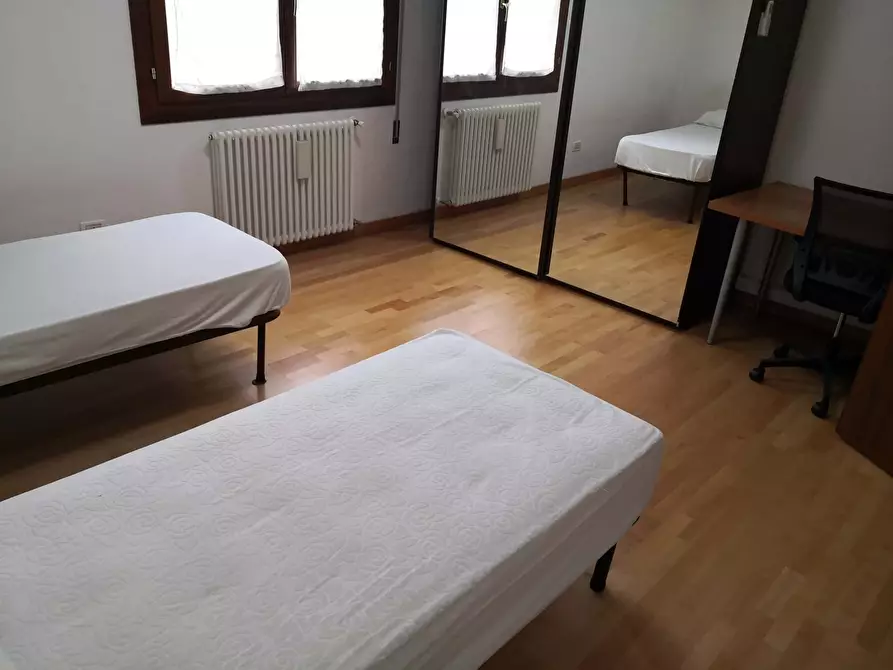 Immagine 5 di Camera in affitto  in Via Vecchia66E a Padova