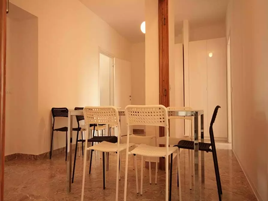 Immagine 34 di Camera in affitto  in Viale Molise65 a Milano