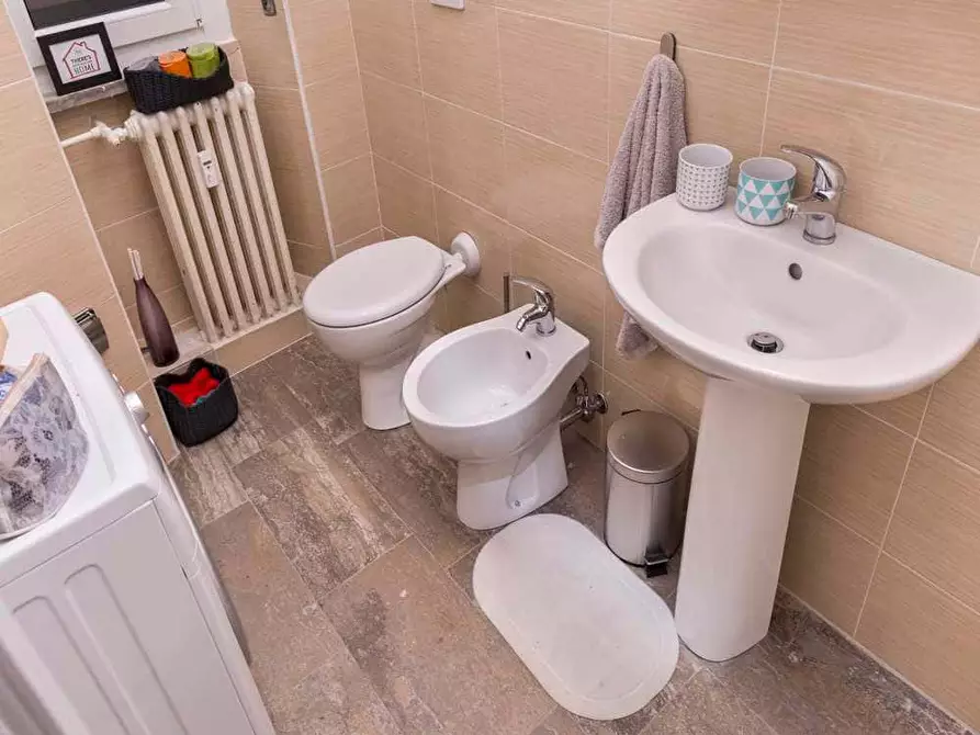 Immagine 25 di Camera in affitto  in Via Giulio Tarra1 a Milano