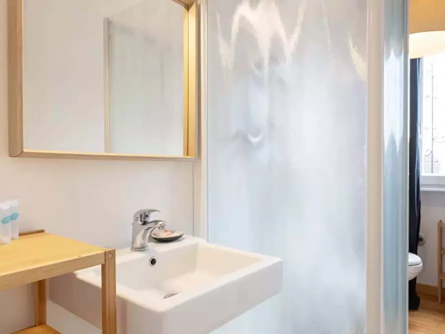 Immagine 9 di Appartamento in affitto  in Corso Sempione12 a Milano