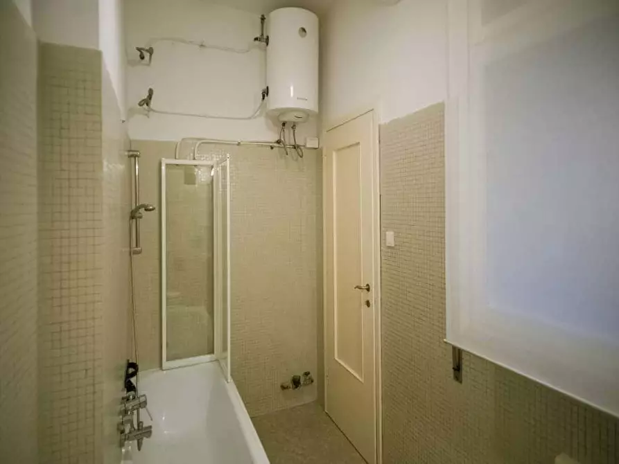 Immagine 24 di Camera in affitto  in Piazza Manfredi Azzarita4 a Bologna