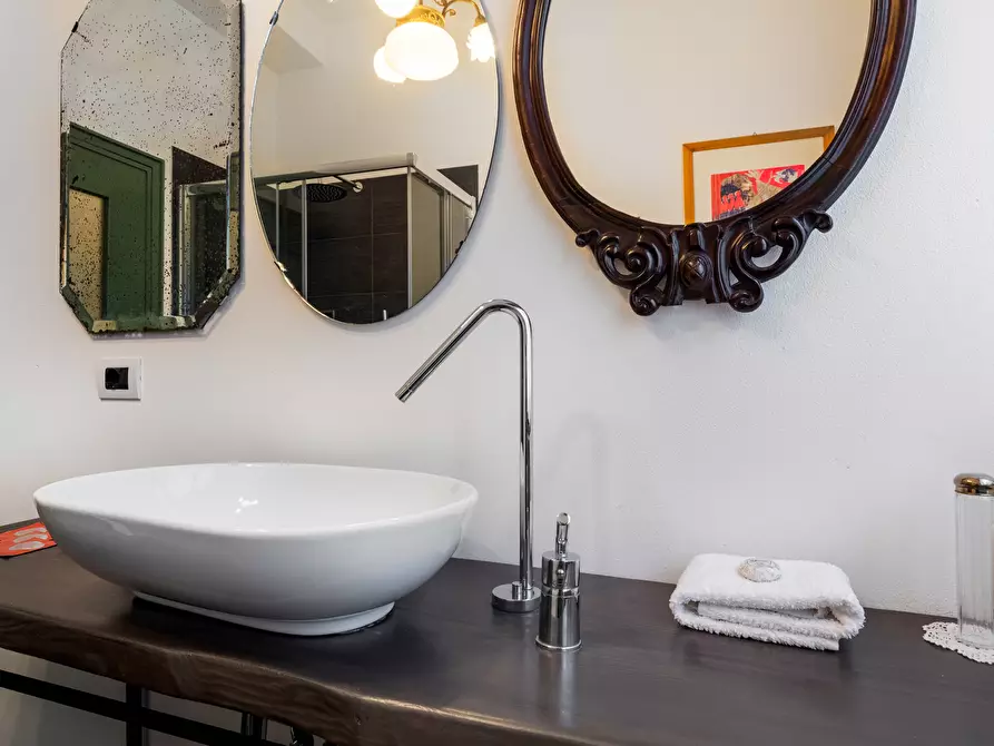 Immagine 28 di Appartamento in affitto  in Via del Borgo di San Pietro74 a Bologna