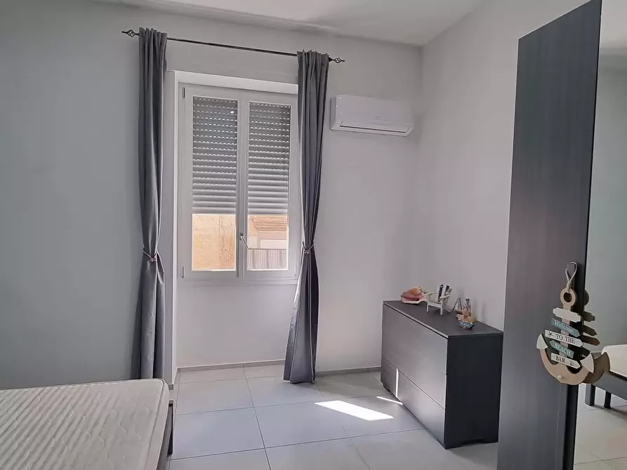Immagine 3 di Camera in affitto  in Via dei Tribunali268 a Napoli