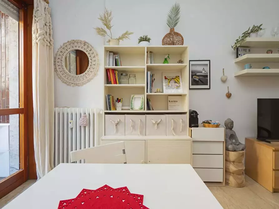 Immagine 2 di Appartamento in affitto  in Via Melzo13 a Milano