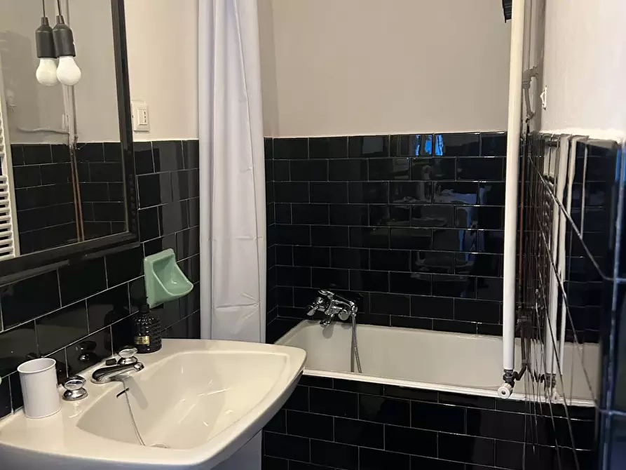 Immagine 11 di Appartamento in affitto  in Via San Luca77 a Guarcino