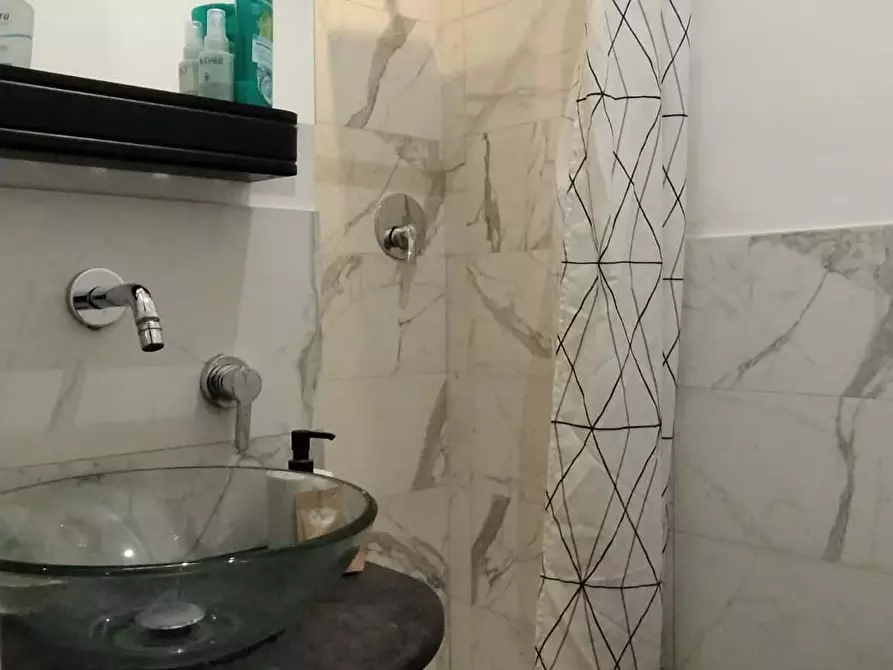 Immagine 4 di Camera in affitto  in Viale Leonardo da Vinci223 a Roma
