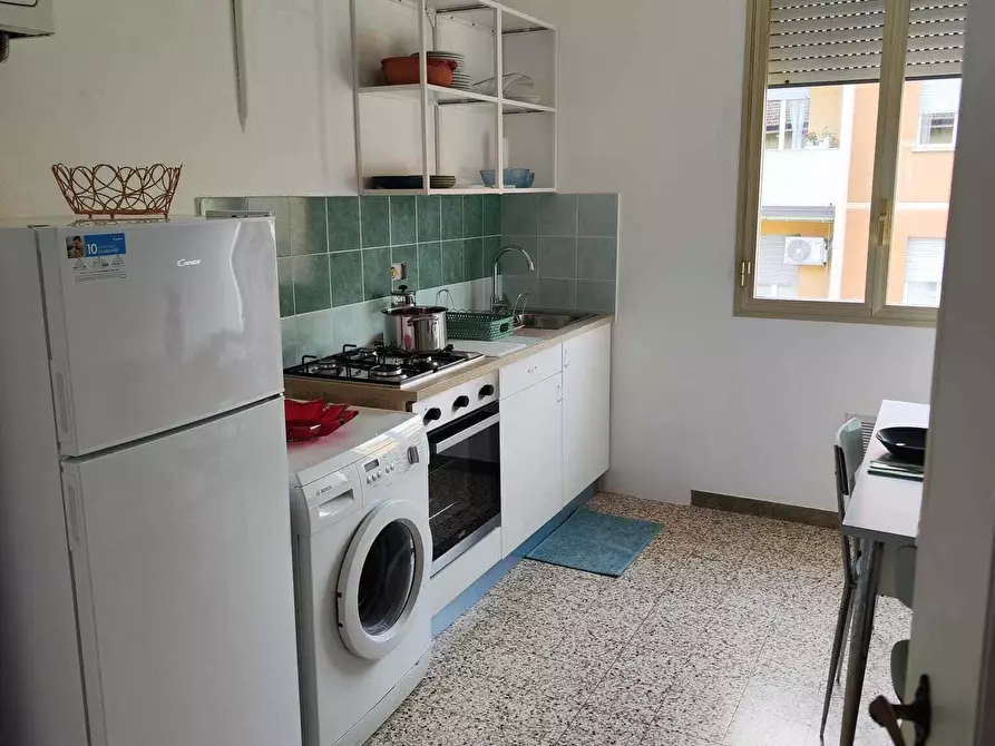Immagine 6 di Camera in affitto  in Via Mario Bastia24 a Bologna