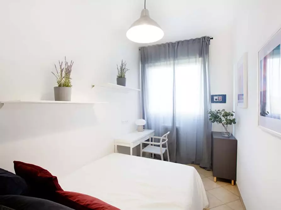 Immagine 4 di Camera in affitto  in Via Federico Engels1 a Milano