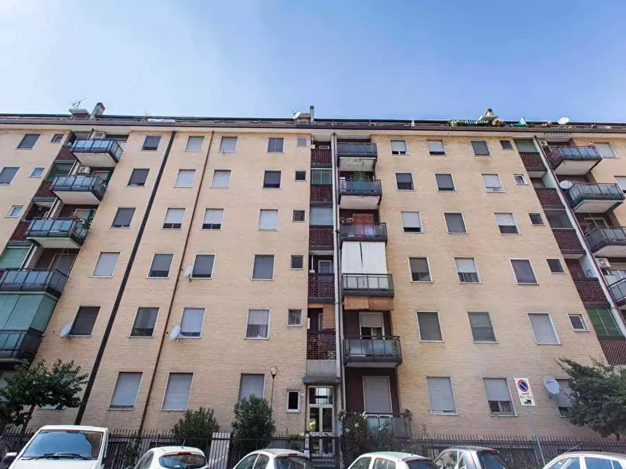 Immagine 24 di Camera in affitto  in Via Ginestre6 a Buccinasco
