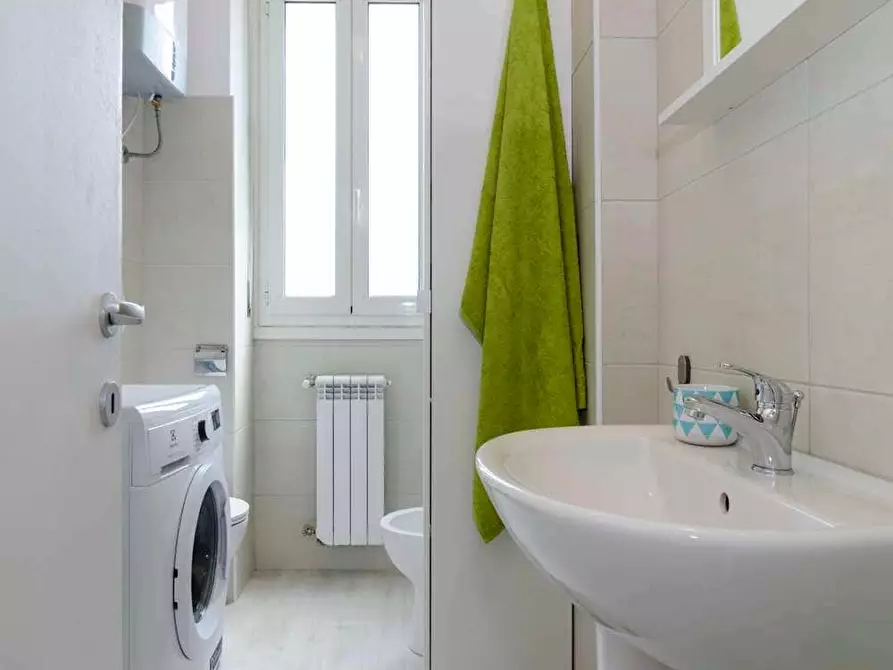 Immagine 16 di Camera in affitto  in Via delle Ande8 a Milano