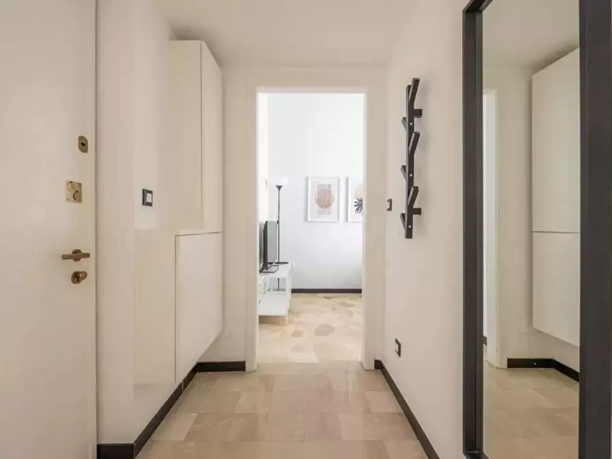 Immagine 24 di Appartamento in affitto  in Via Santa Sofia8 a Milano