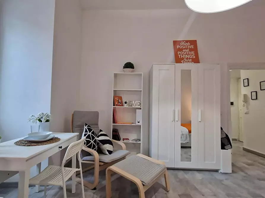 Immagine 10 di Camera in affitto  in Via Ostiense343 a Roma