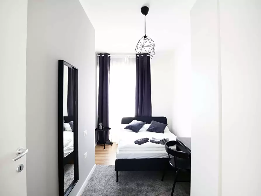 Immagine 1 di Camera in affitto  in Via Benjamin Constant6 a Milano