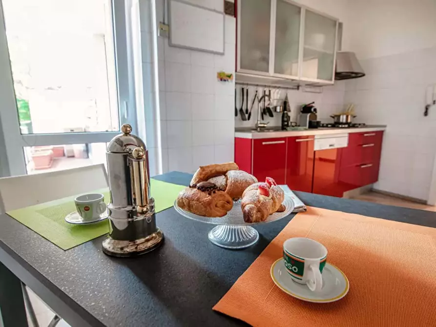 Immagine 29 di Appartamento in affitto  in Via Francesco Anzani a Como