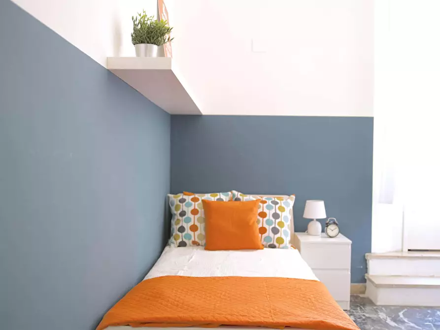 Immagine 2 di Camera in affitto  in Strada Maggiore47 a Bologna