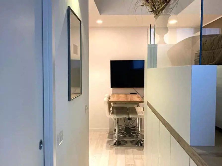 Immagine 11 di Appartamento in affitto  in Via Stromboli3 a Milano