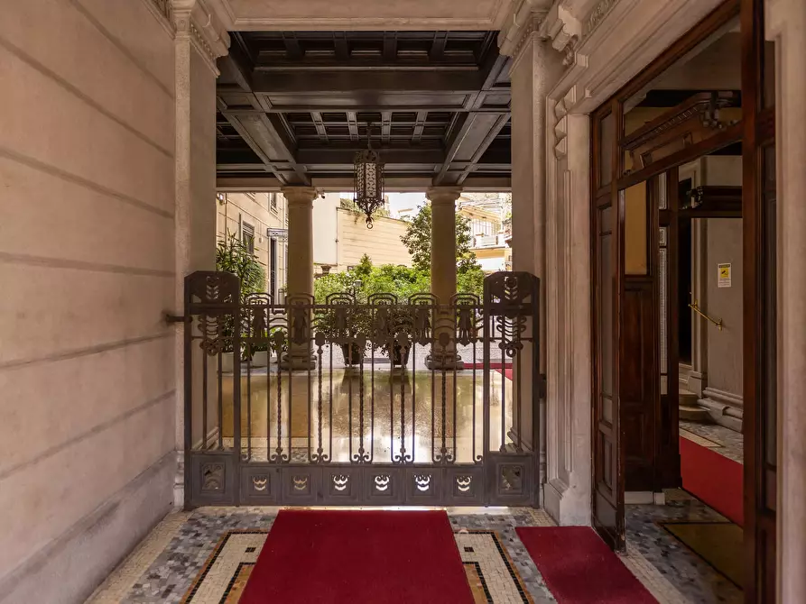 Immagine 45 di Appartamento in affitto  in Via Guido D'Arezzo8 a Milano