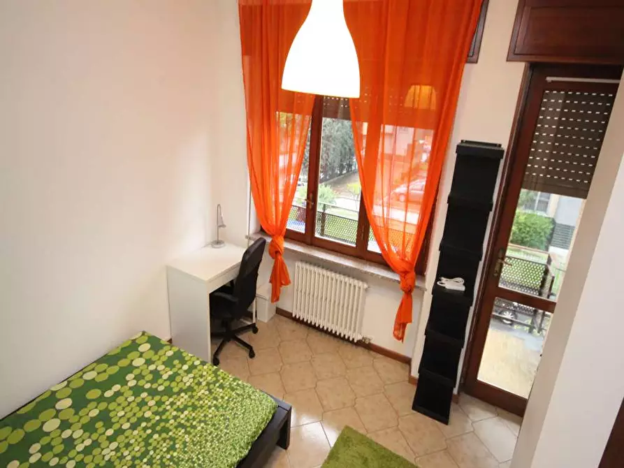 Immagine 5 di Camera in affitto  in Via Ulisse Salis10 a Milano