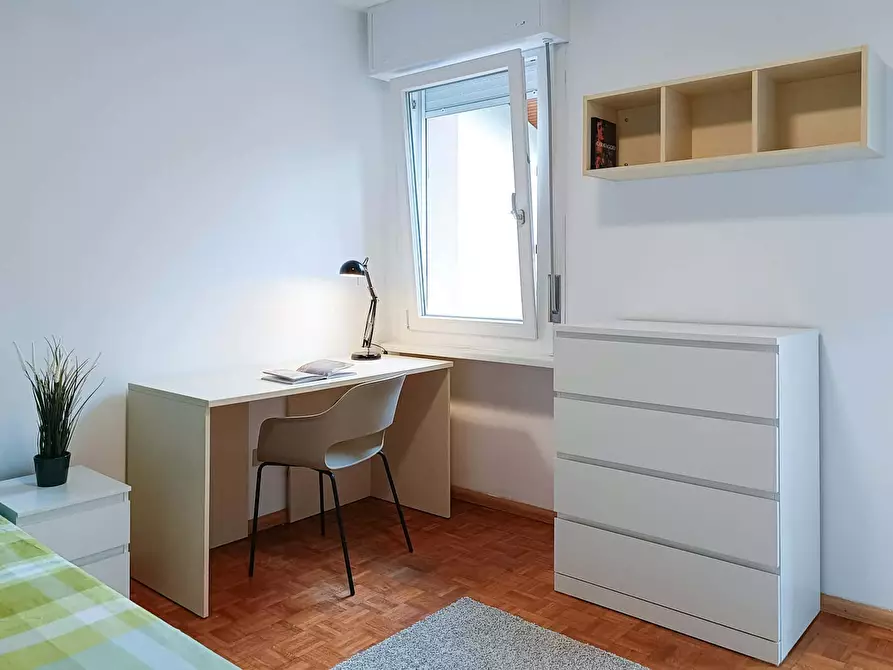 Immagine 7 di Camera in affitto  in Via San Vito187 a Trento