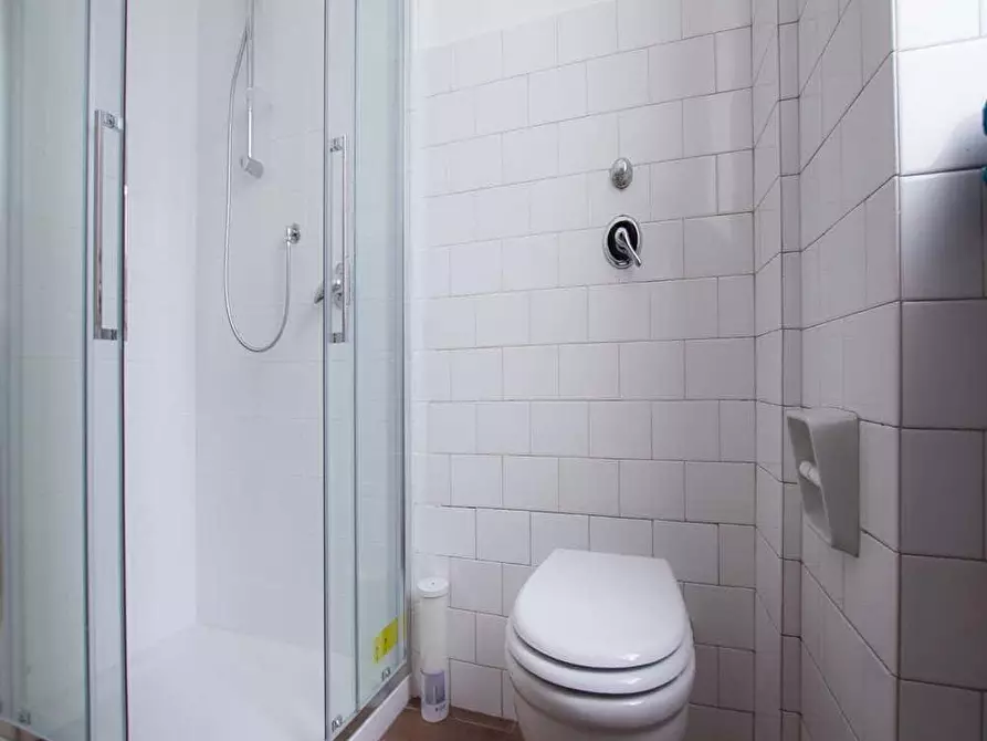 Immagine 12 di Camera in affitto  in Via Alfonso Capecelatro91 a Milano