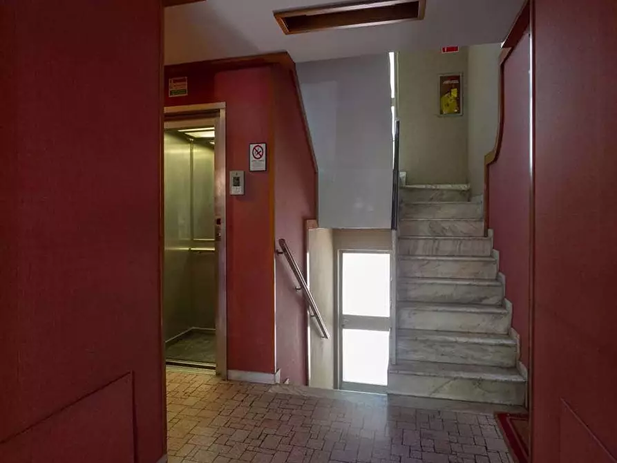 Immagine 36 di Camera in affitto  in Viale San Gimignano4 a Milano