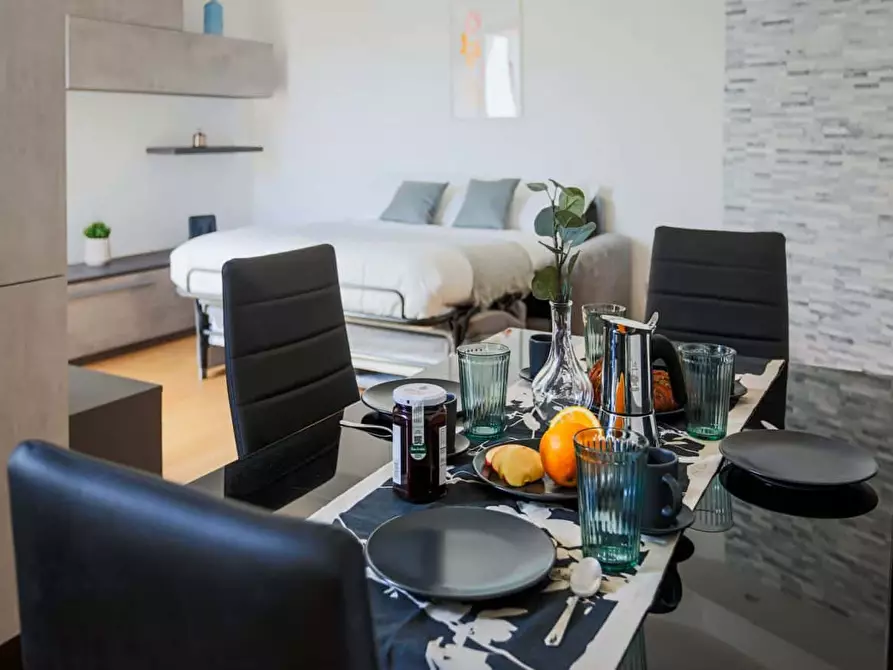 Immagine 10 di Appartamento in affitto  in Via Giovanni Battista Pergolesi a Milano
