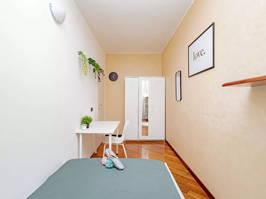 Immagine 4 di Camera in affitto  in Via Francesco Caracciolo77 a Milano