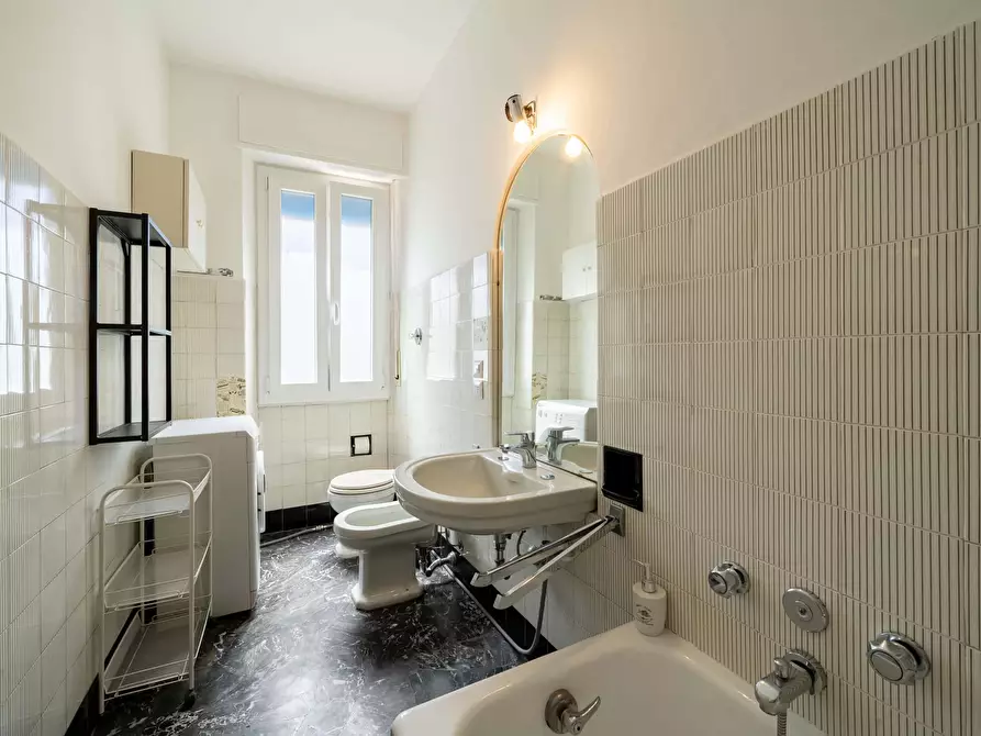 Immagine 8 di Camera in affitto  in Viale Gran Sasso10 a Milano