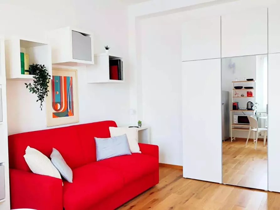 Immagine 4 di Appartamento in affitto  in Via dei Tulipani a Milano