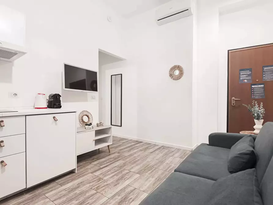 Immagine 11 di Appartamento in affitto  in Viale Tunisia36 a Milano