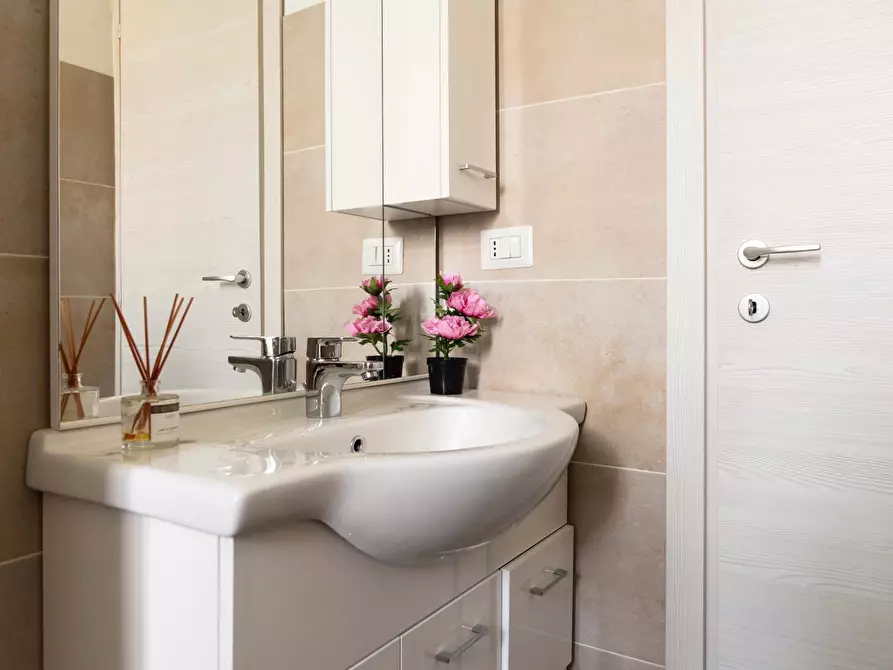 Immagine 15 di Appartamento in affitto  in Viale Puglie20 a Milano