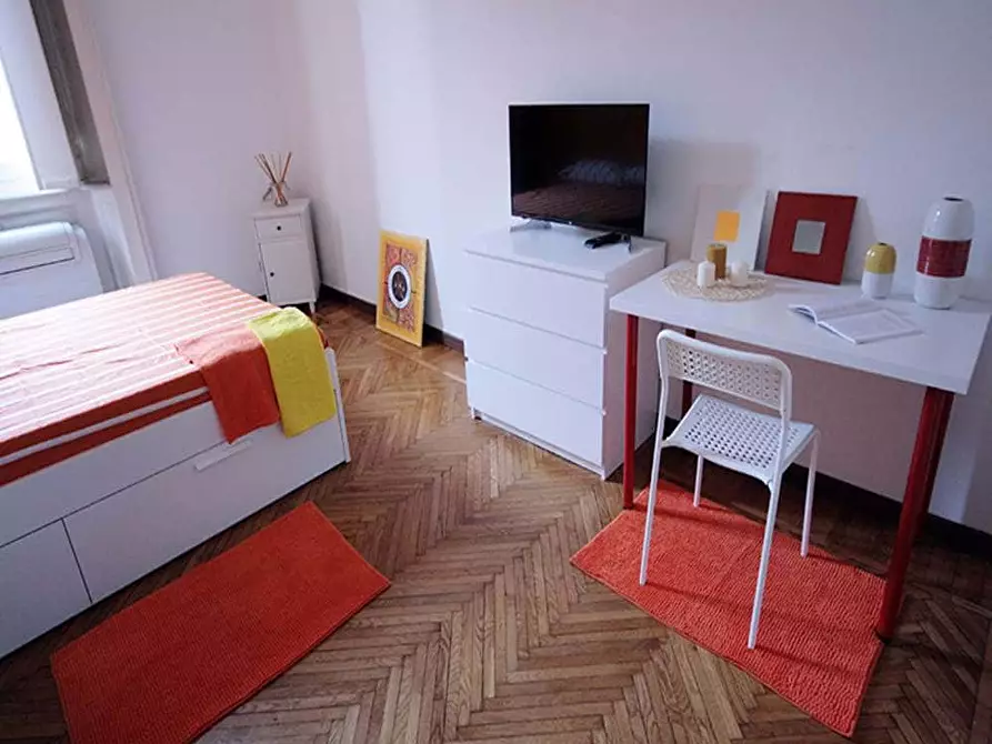 Immagine 5 di Camera in affitto  in Via Guercino10 a Milano